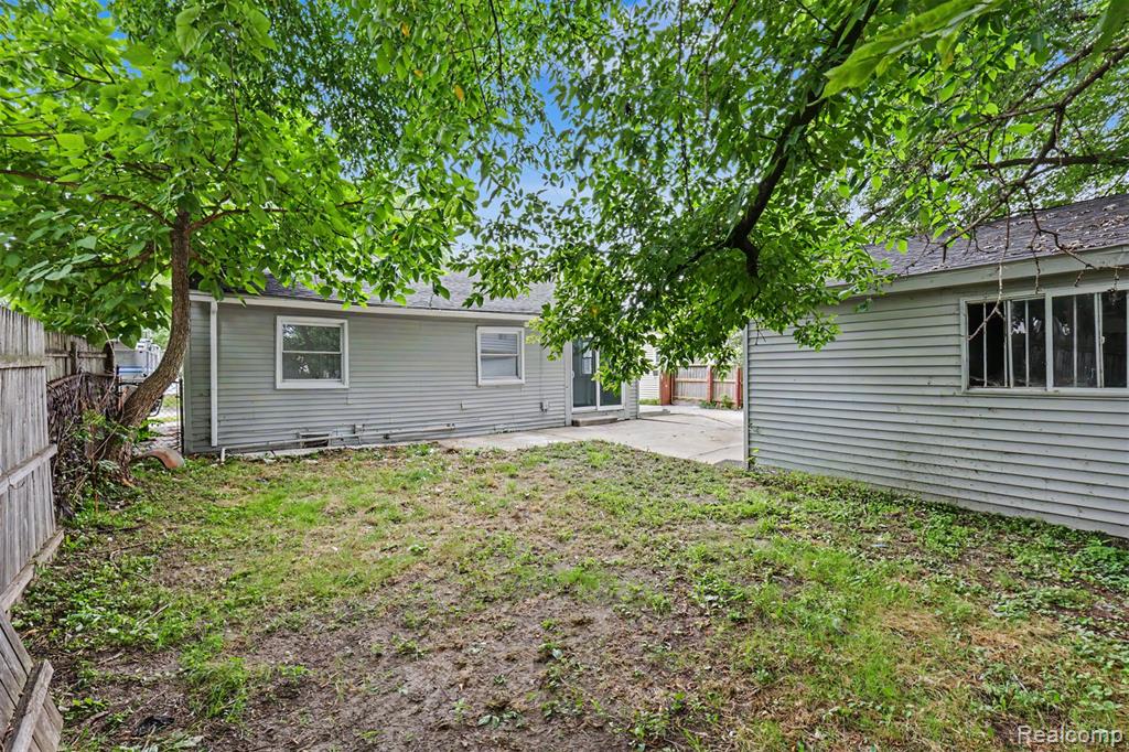 main property photo 24