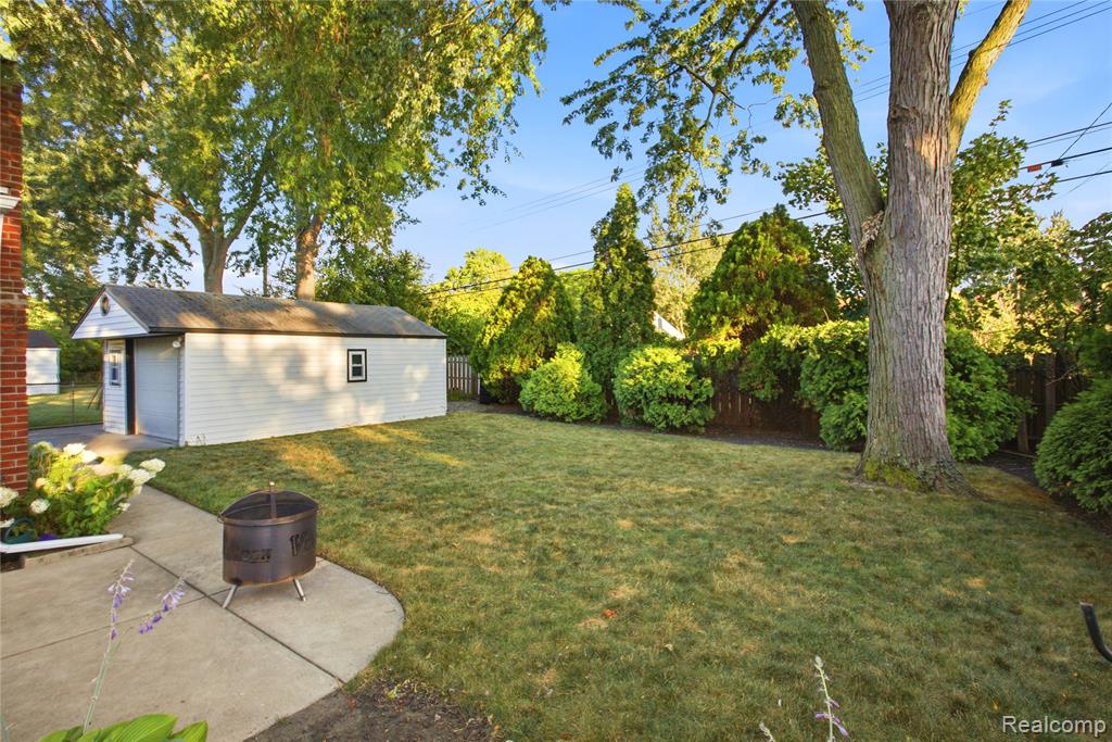 main property photo 53