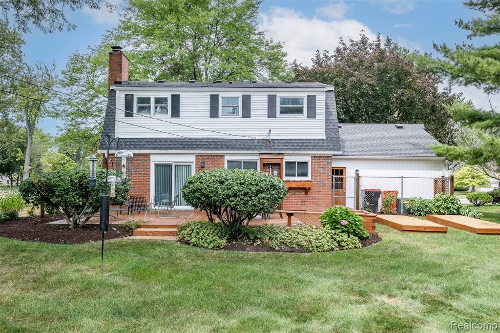 main property photo 40