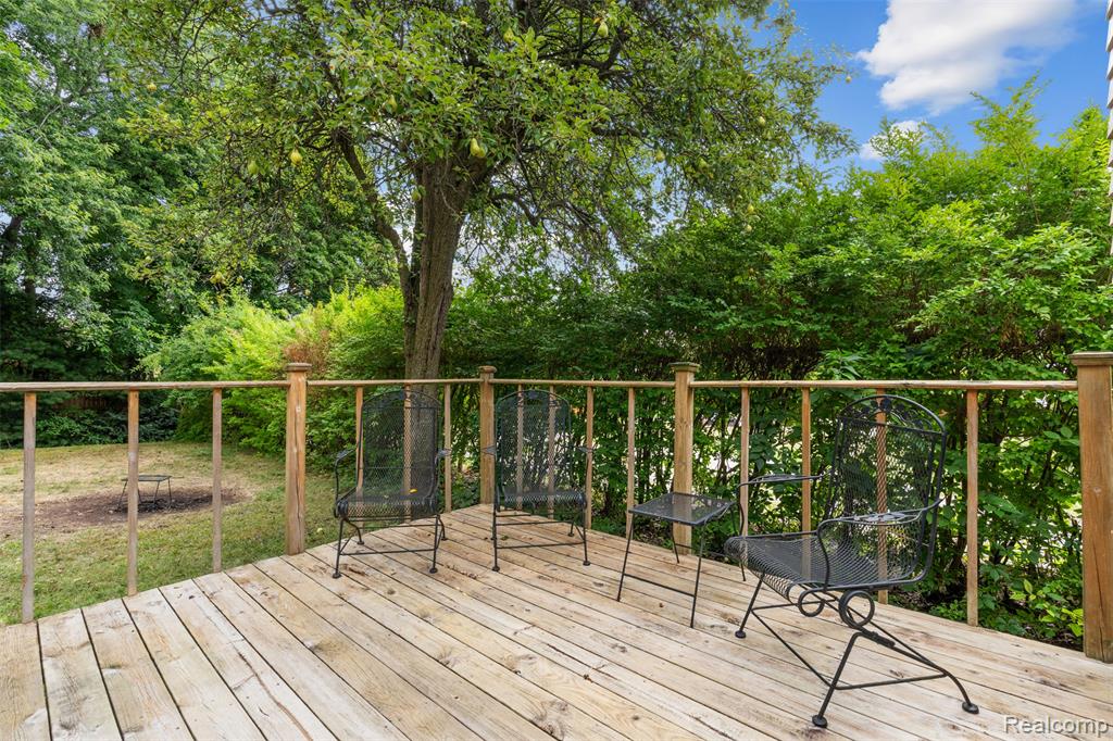 main property photo 38