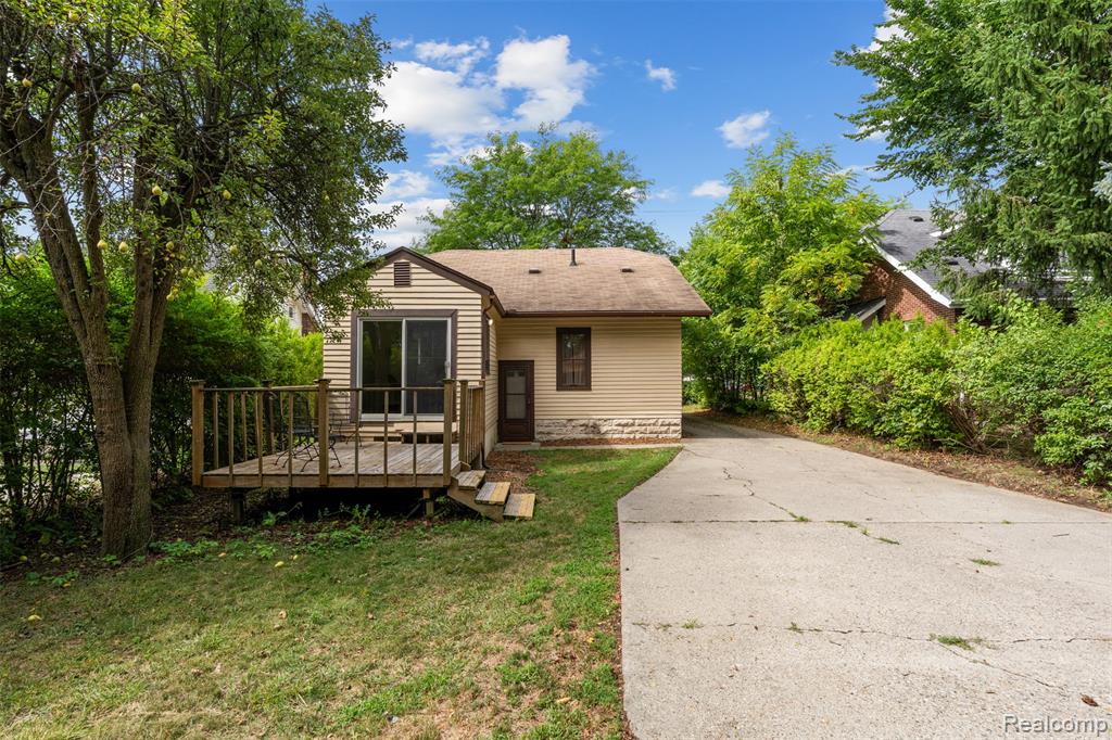 main property photo 41