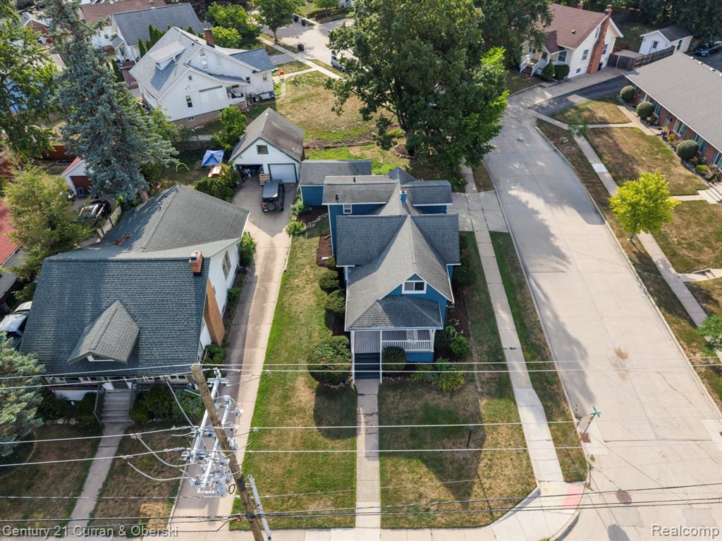 main property photo 47