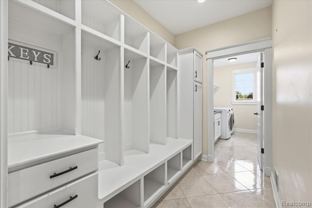 main property photo 66
