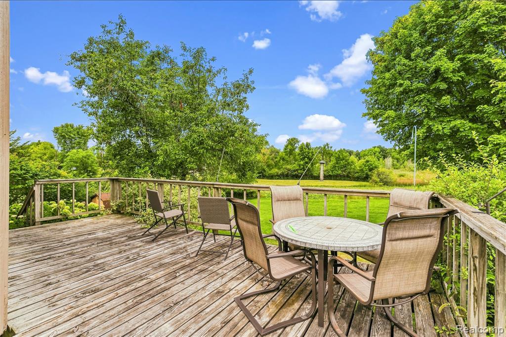 main property photo 49