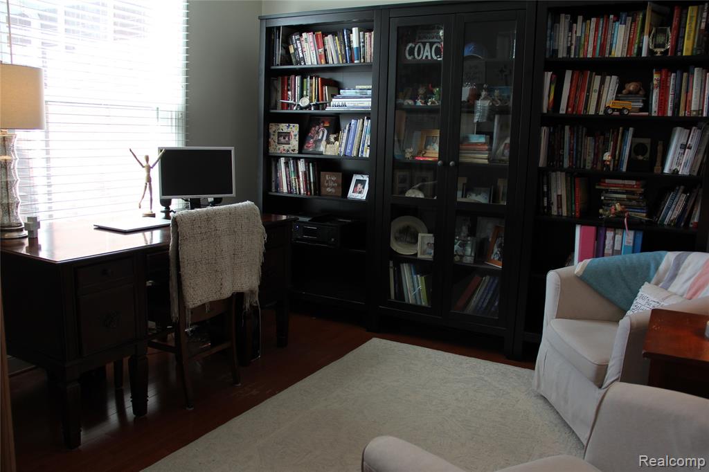 main property photo 36