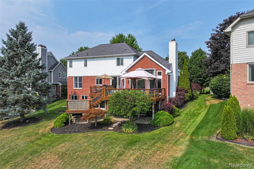 main property photo 6