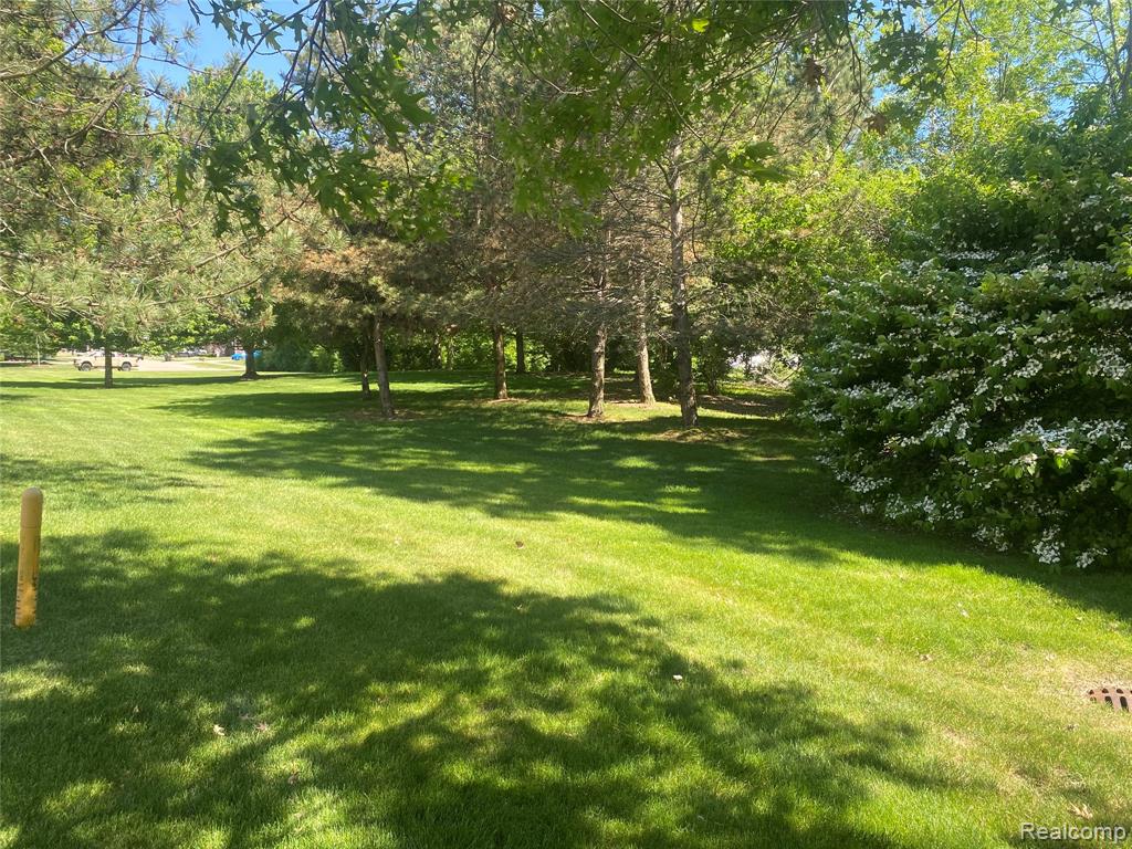 main property photo 13