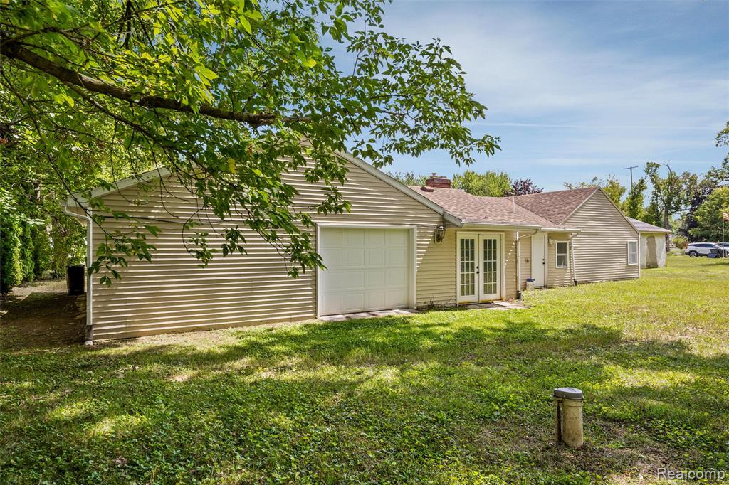 main property photo 20