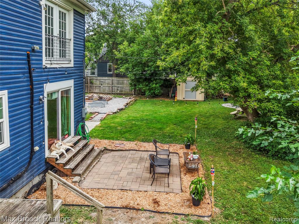main property photo 22