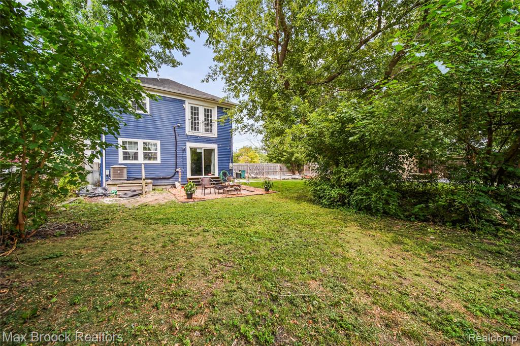 main property photo 31