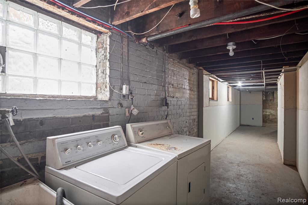 main property photo 18