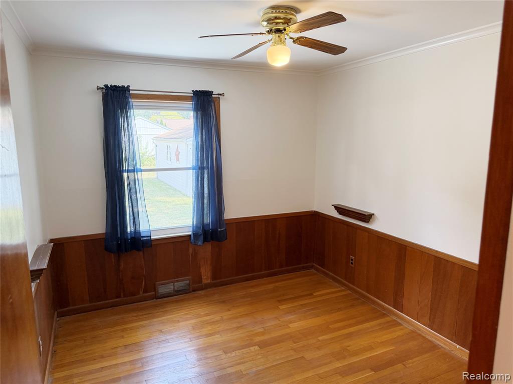 property viewer photo 9