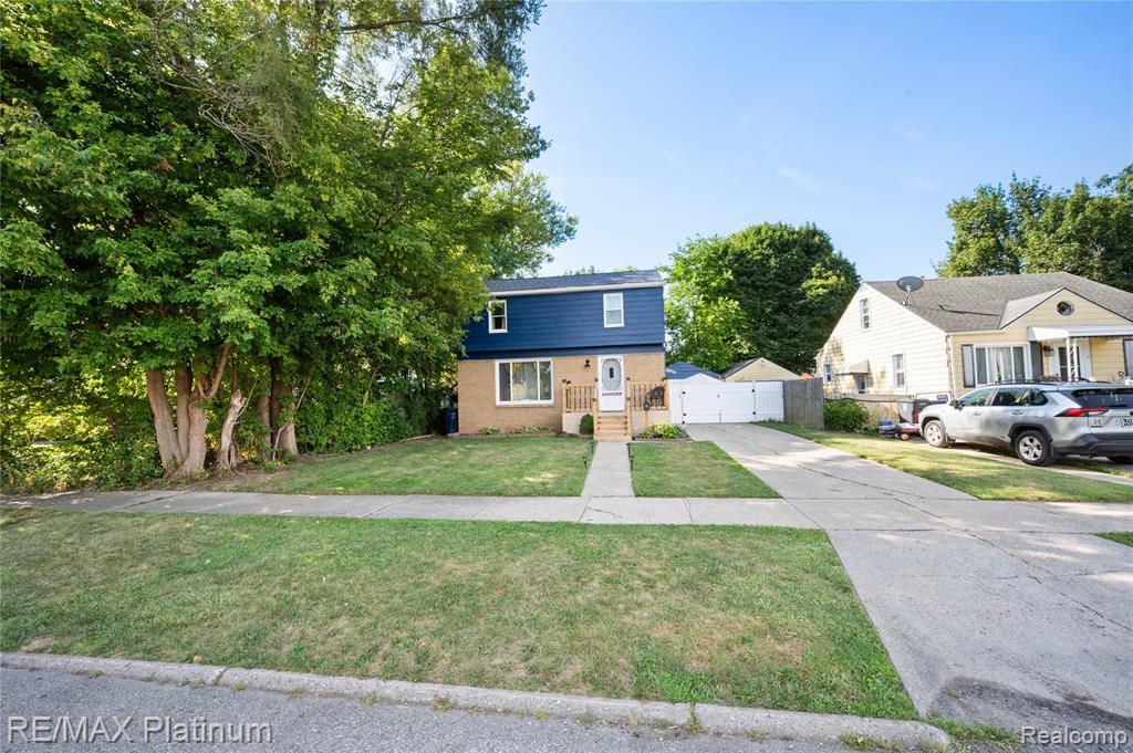 main property photo 27
