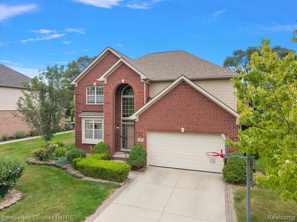 main property photo 2