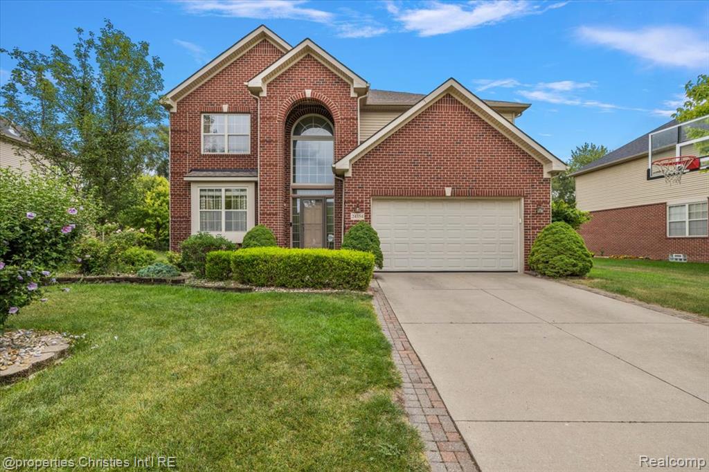 main property photo 4