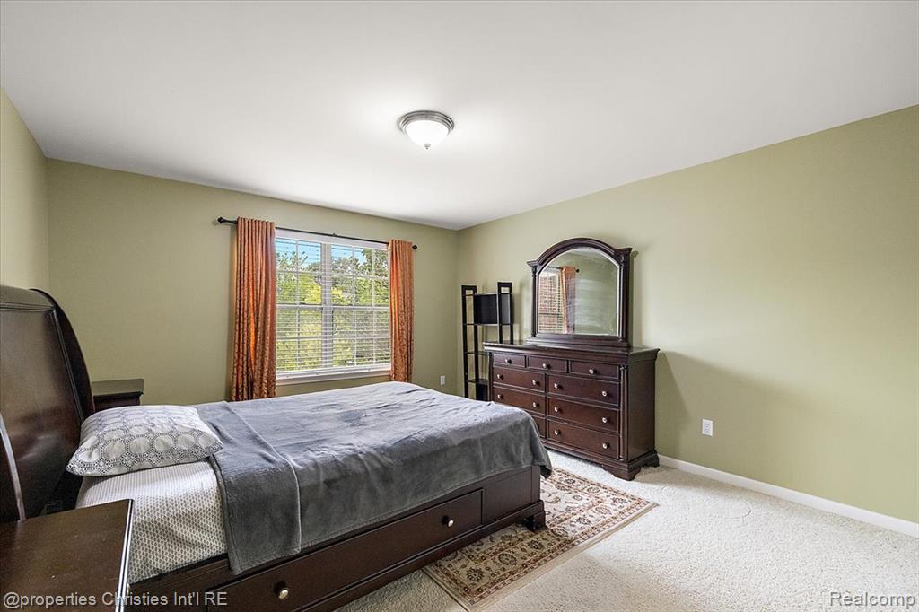 main property photo 49