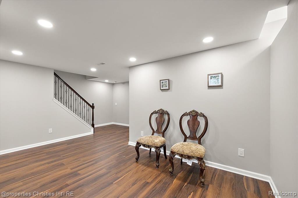 main property photo 52
