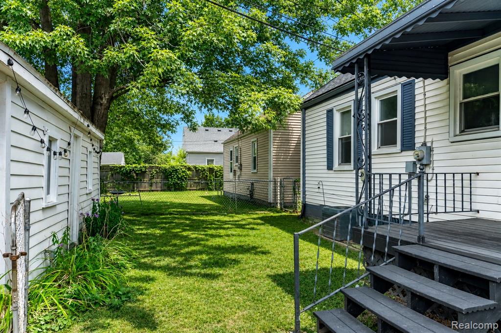 main property photo 29