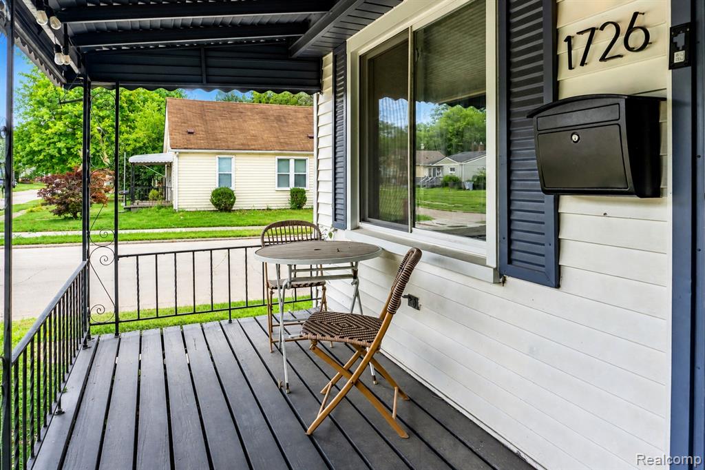 main property photo 7