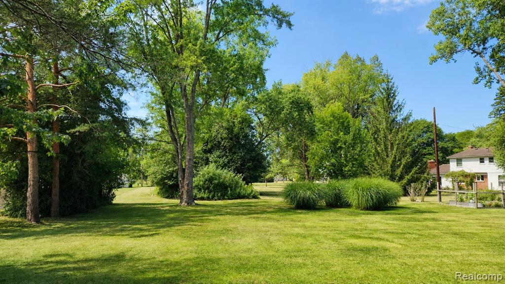 main property photo 48