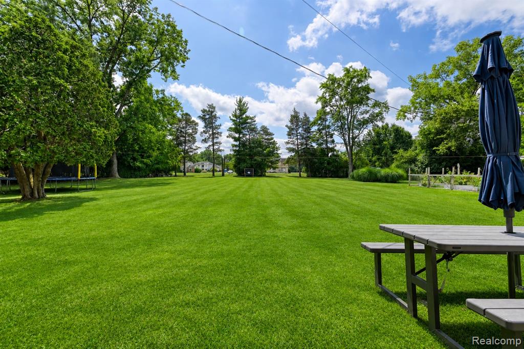 main property photo 51