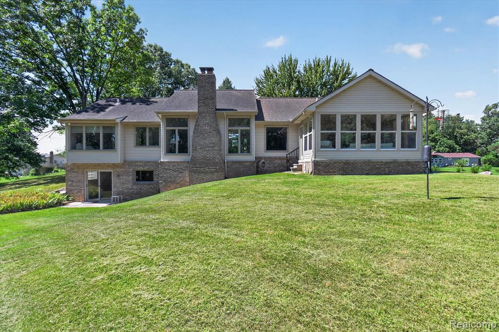 main property photo 45