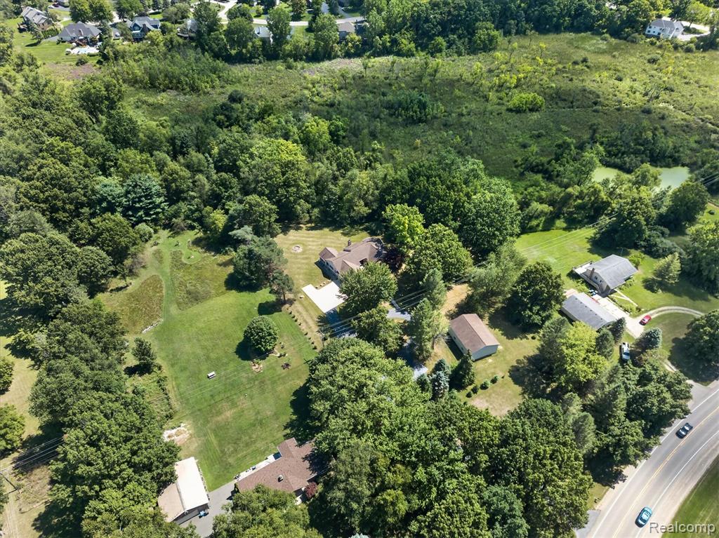 main property photo 50
