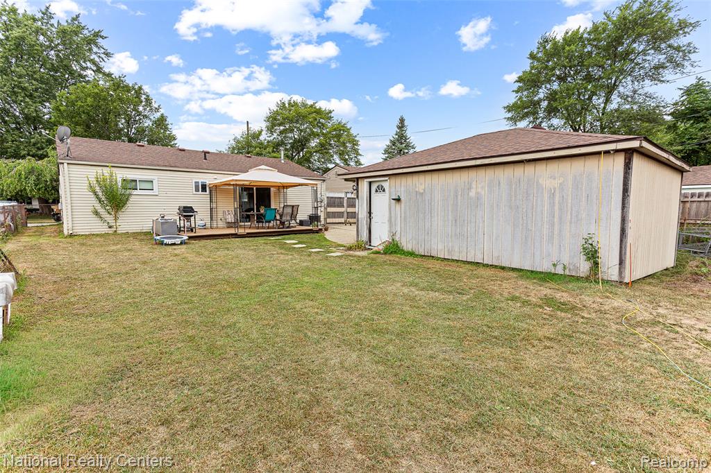 main property photo 21
