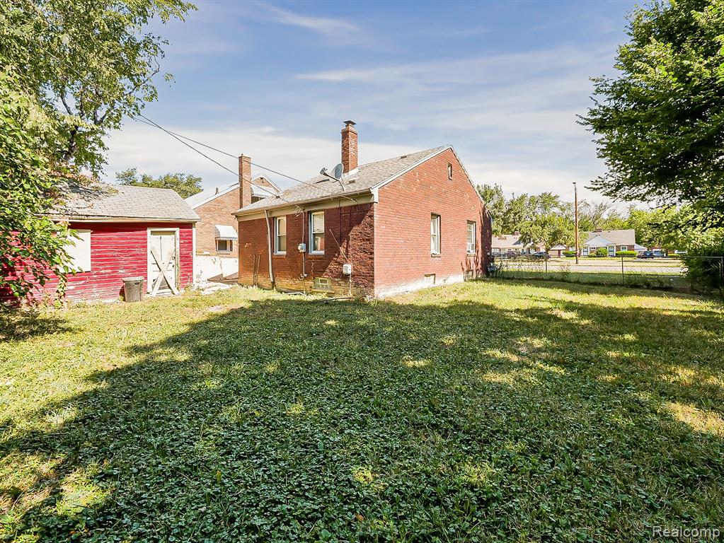 main property photo 3