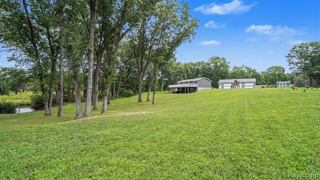 main property photo 39