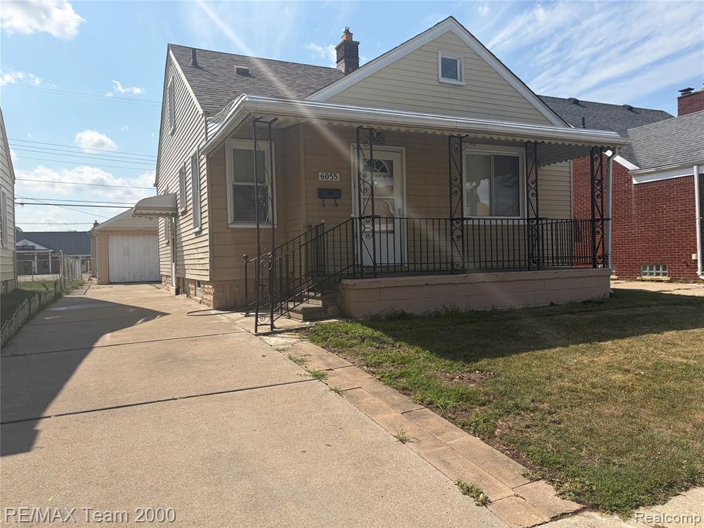 main property photo 5