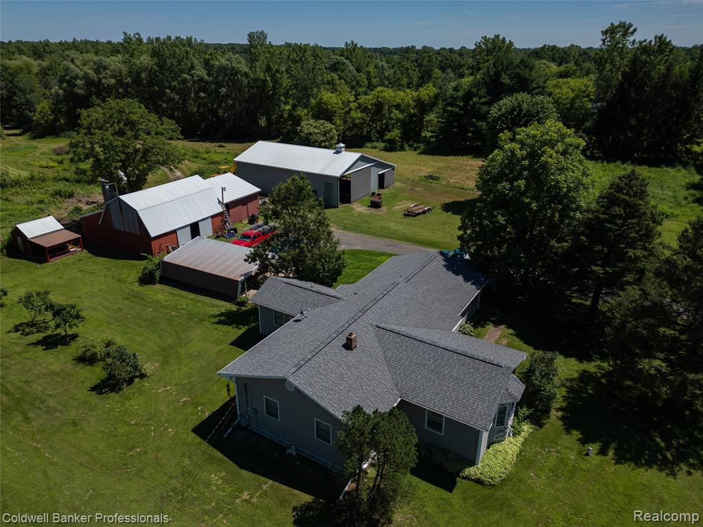 main property photo 38