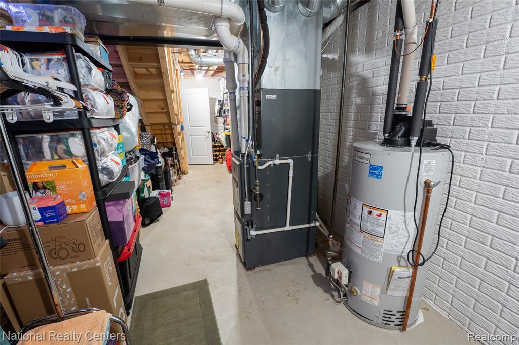main property photo 23