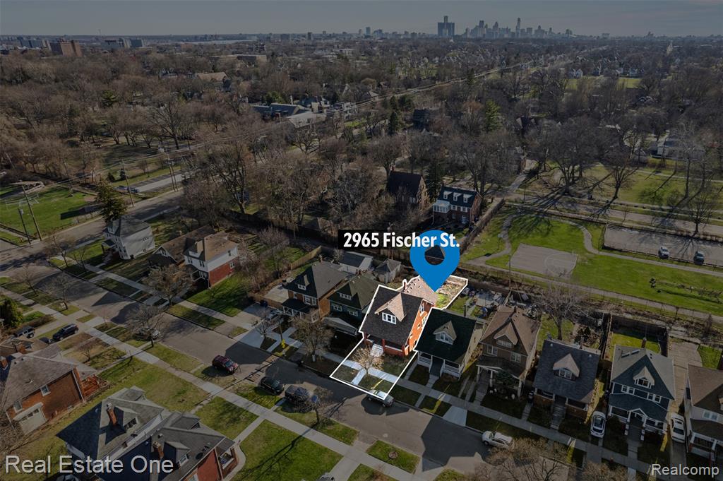 main property photo 33