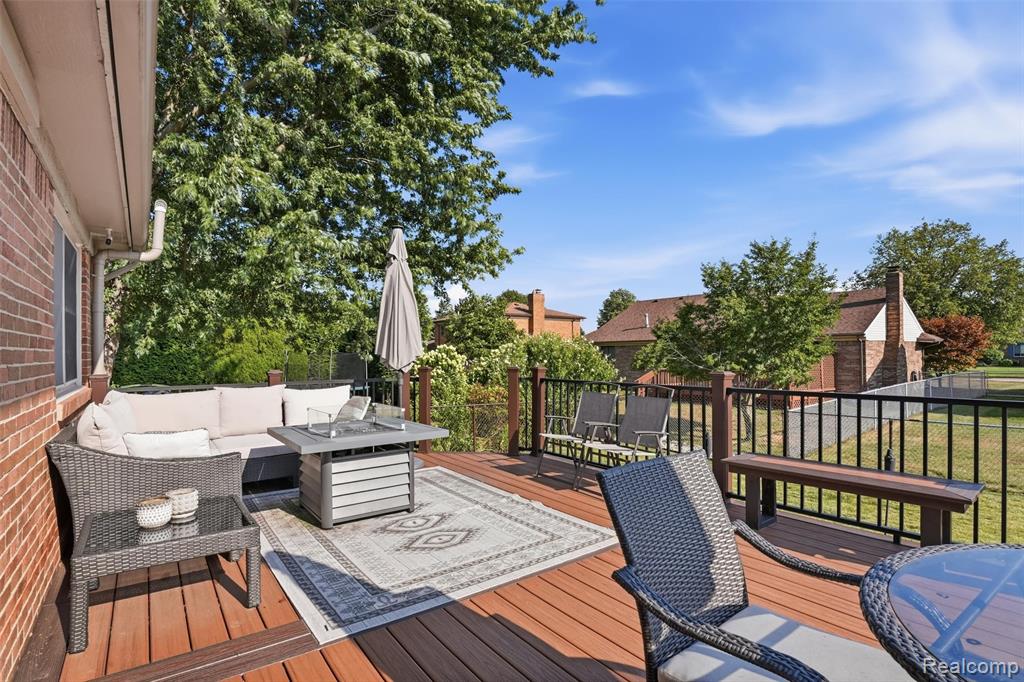 main property photo 65