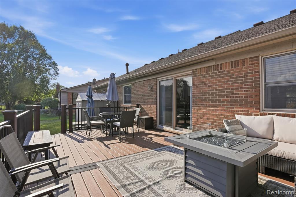 main property photo 66