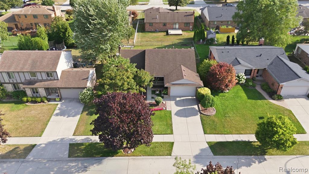 main property photo 73