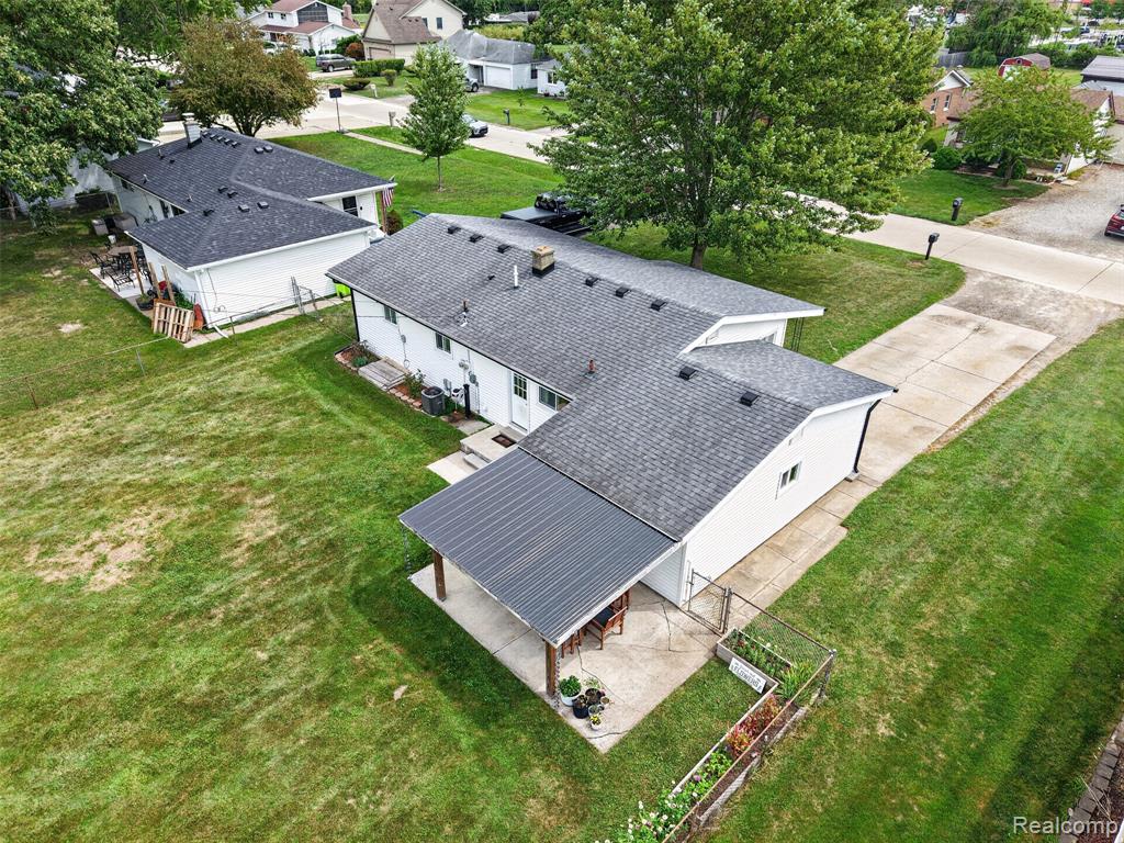 main property photo 43