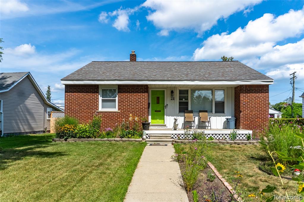 main property photo 6