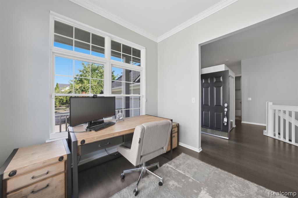 main property photo 14