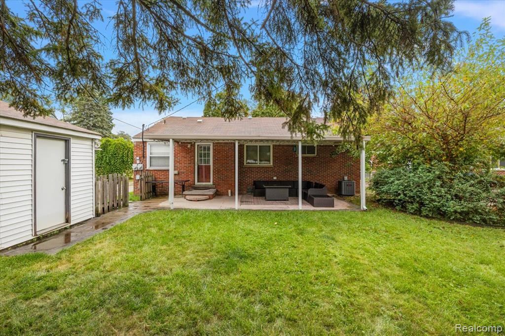 main property photo 34