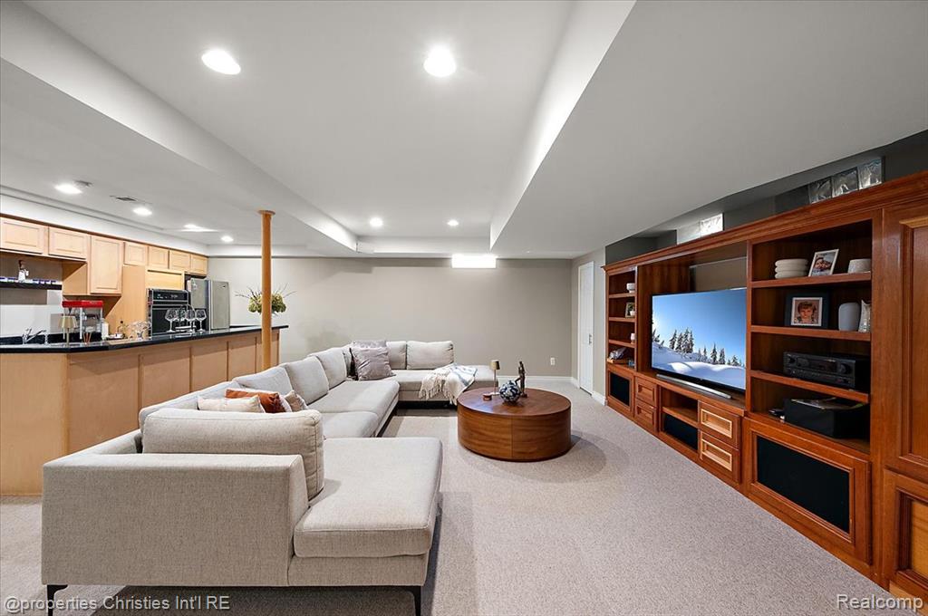 main property photo 62