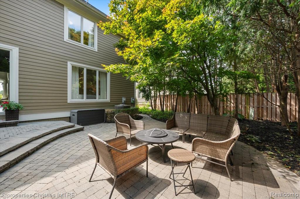 main property photo 76