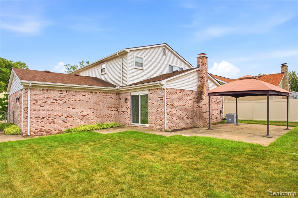 main property photo 42