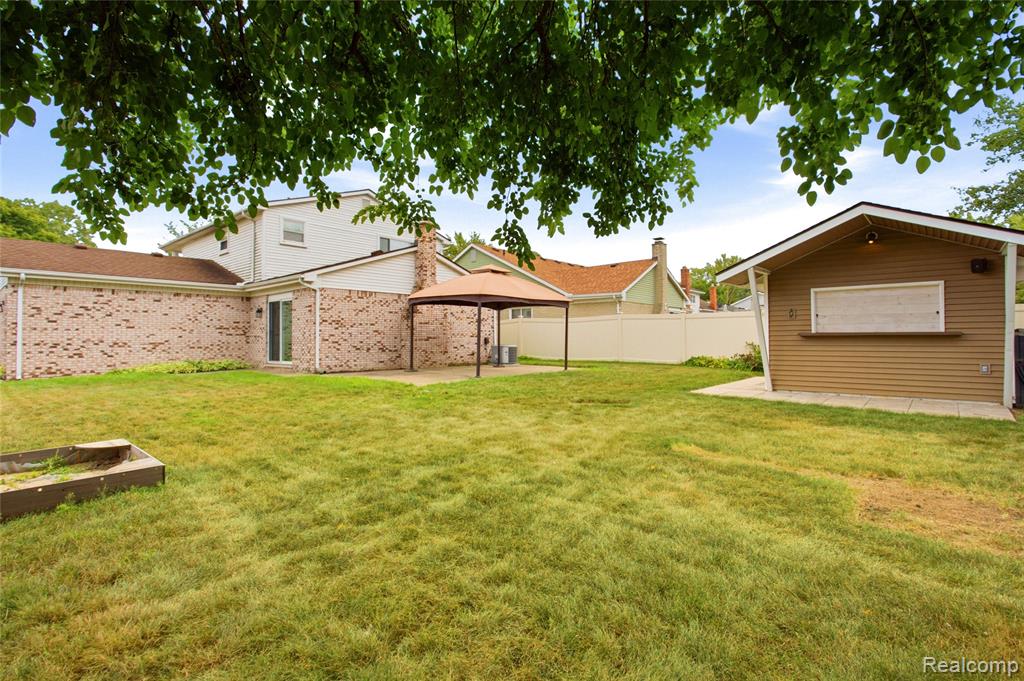 main property photo 44