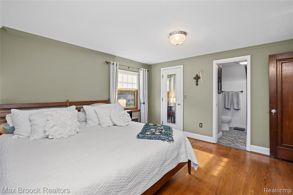 main property photo 23