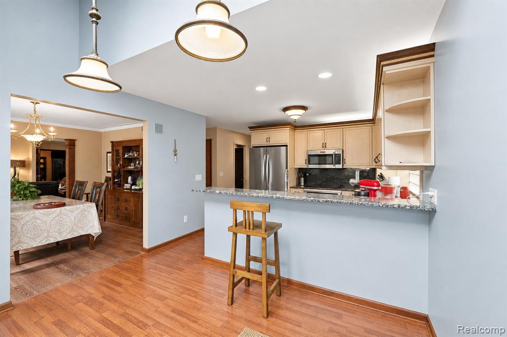 main property photo 15