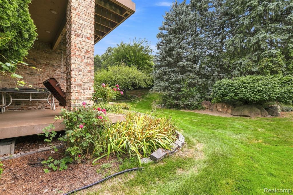 main property photo 53