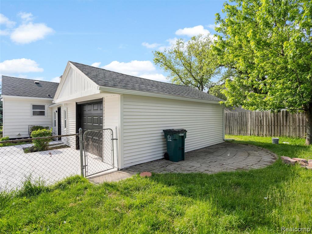 property viewer photo 6