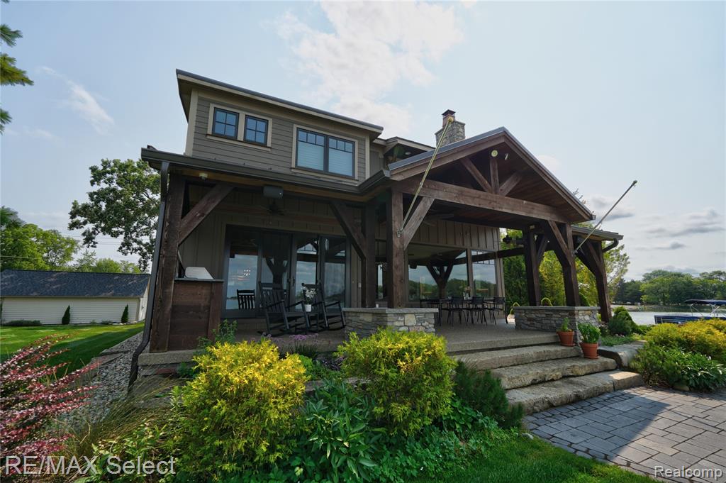 main property photo 4